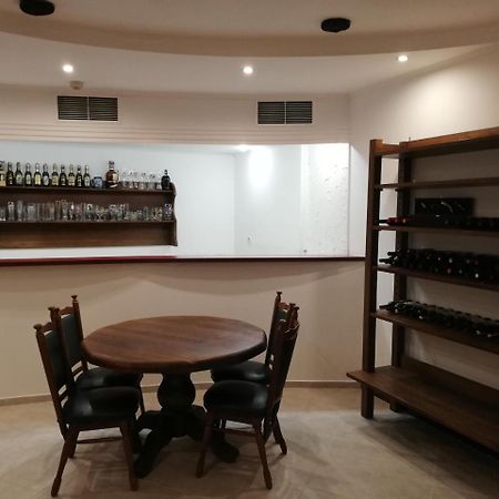 Hotel Plaza بورغاس المظهر الخارجي الصورة