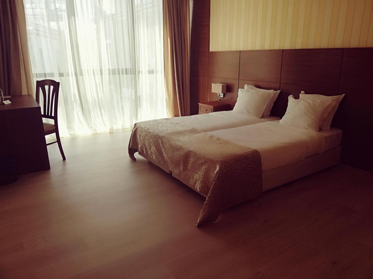Hotel Plaza بورغاس المظهر الخارجي الصورة