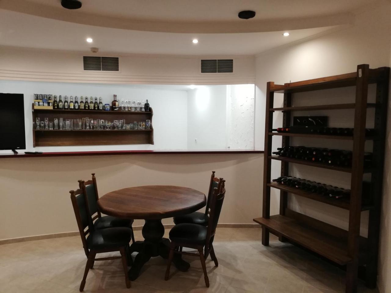 Hotel Plaza بورغاس المظهر الخارجي الصورة