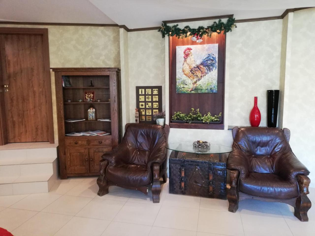 Hotel Plaza بورغاس المظهر الخارجي الصورة