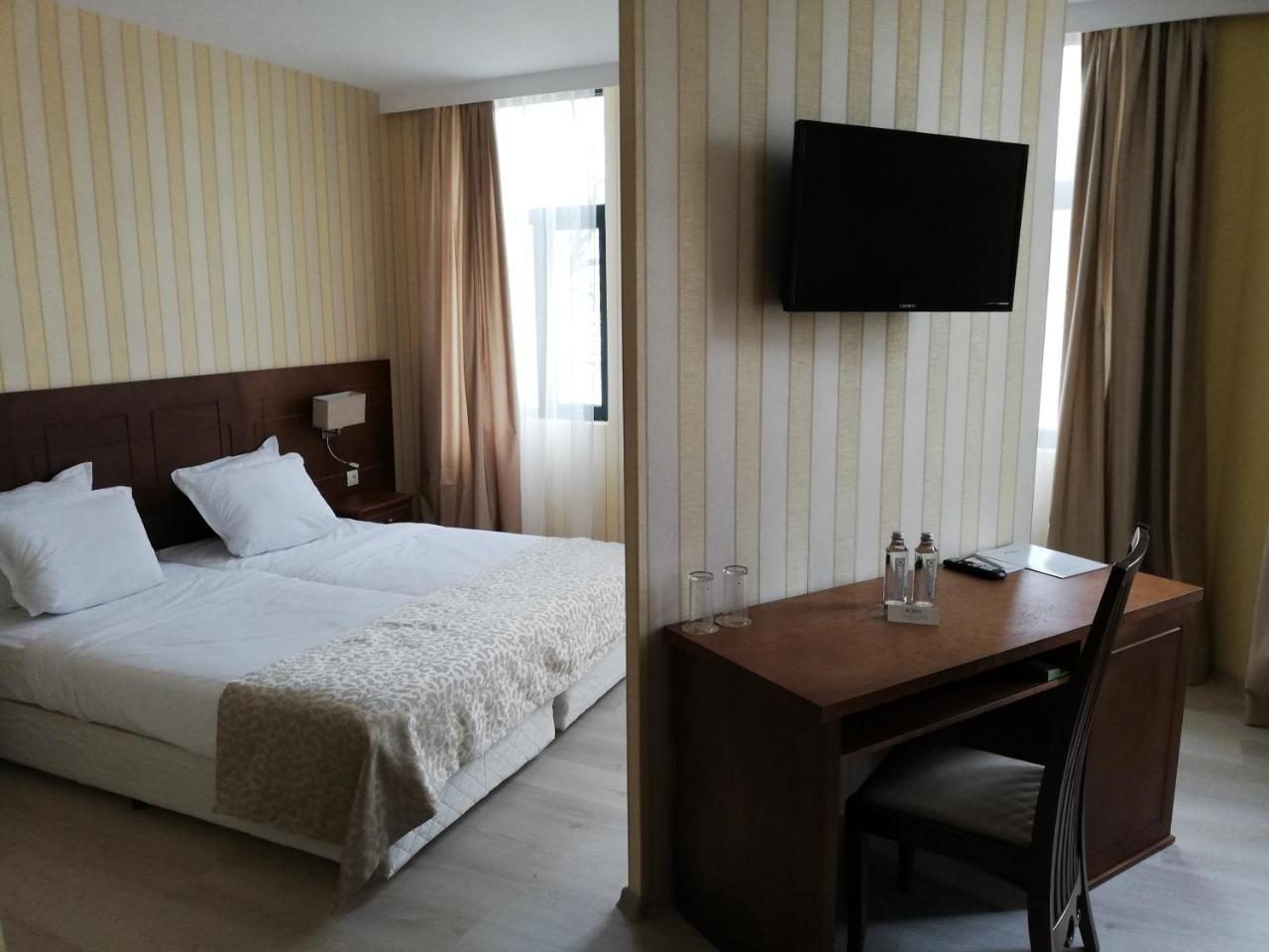 Hotel Plaza بورغاس المظهر الخارجي الصورة